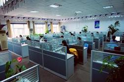 能源裝備之光 武昌造船廠勞動服務(wù)公司與三峽工程永久船閘南線閘門